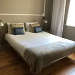 Godinho's House Bed & Breakfast