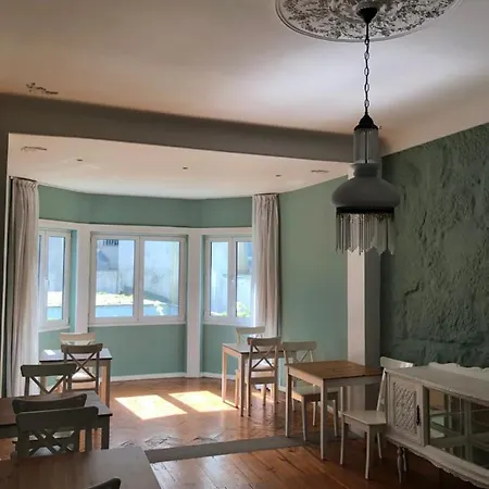 Alojamento de Acomodação e Pequeno-almoço Godinho's House