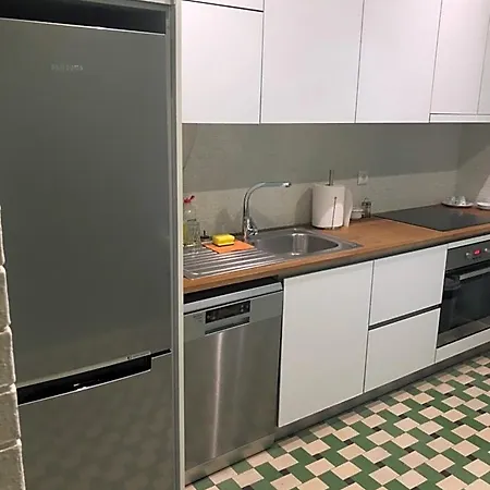 Alojamento de Acomodação e Pequeno-almoço Godinho's House 4*