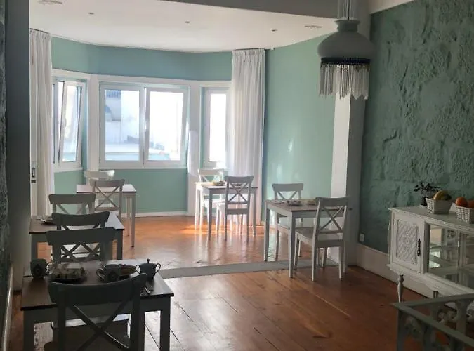 Godinho's House Bed & Breakfast 4*