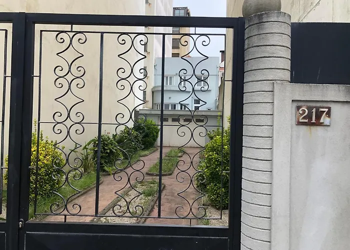 Godinho's House 住宿加早餐酒店 马托西纽什